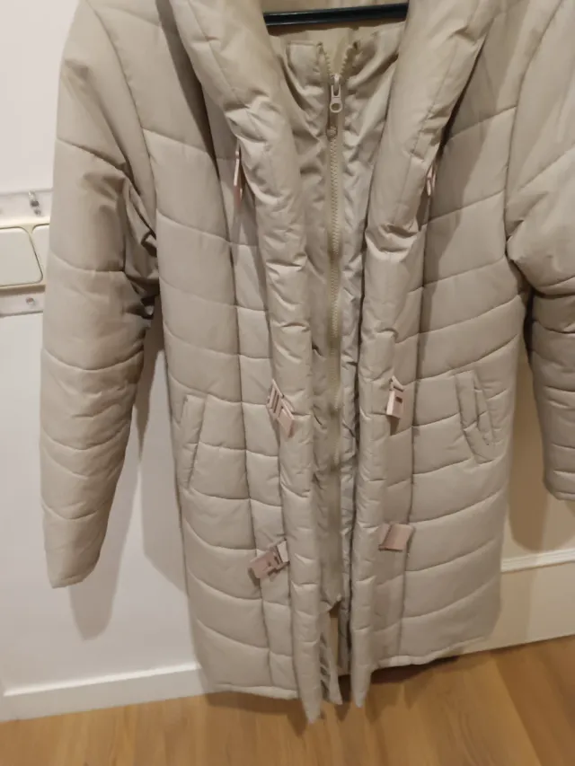 Abrigo acolchado beige