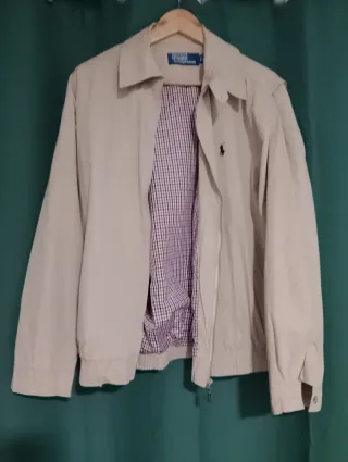 Cazadora entretiempo Polo Ralph Lauren beige.