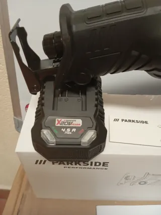 Parkside Sierra de sable 20V completa