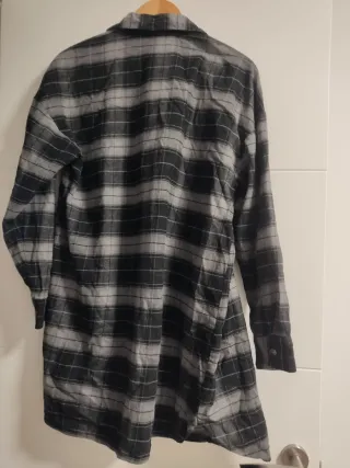 Camisa H&M cuadros gris y negro Talla M