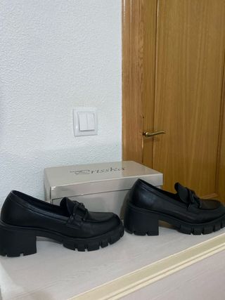 Mocasines Prisska Negros Talla 36, usado una vez