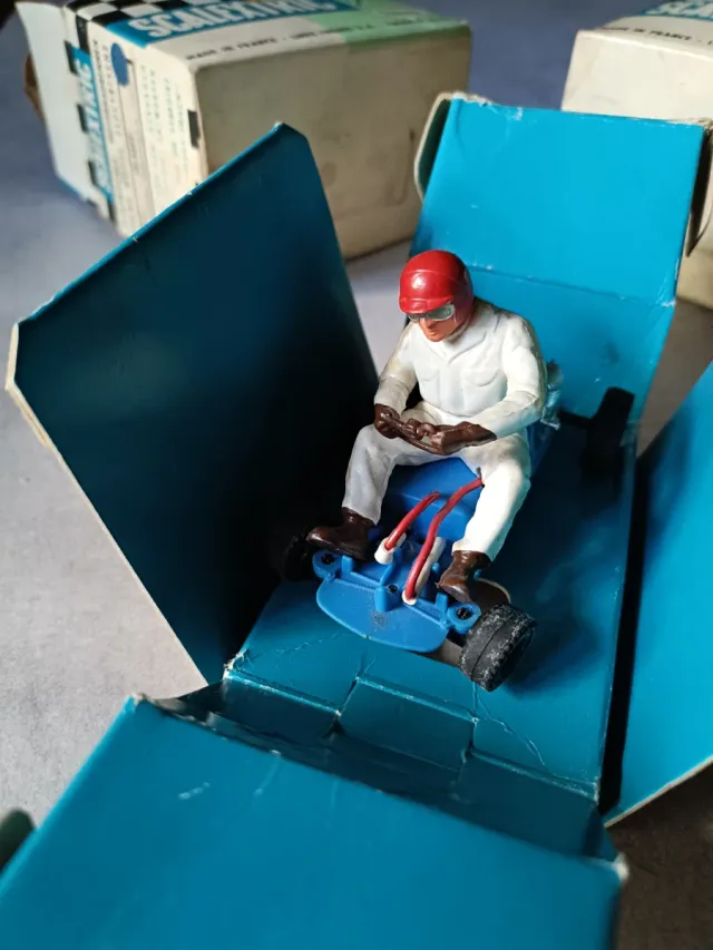 Scalextric Sidecar y Karts, Aston Martin C57