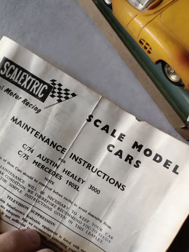 Scalextric Sidecar y Karts, Aston Martin C57