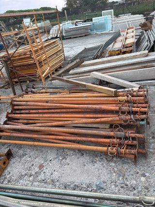 Puntales metálicos 4 metros