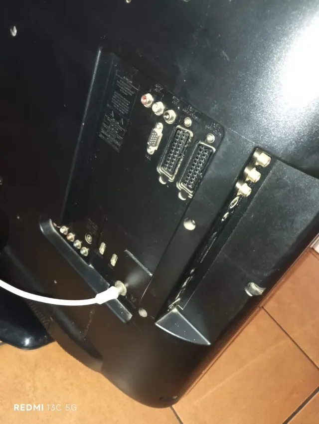 TV Philips 37 TDT Integrado