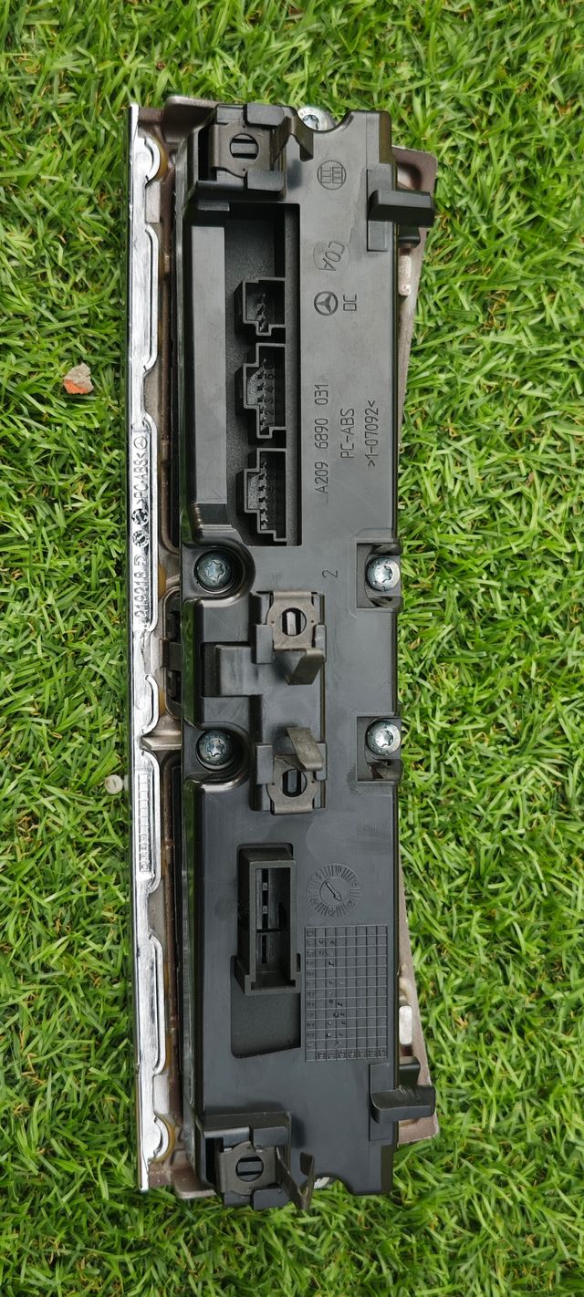 Botonera Consola Central CLK W209