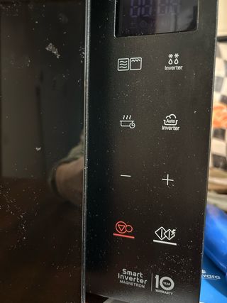 Microondas Grill LG panel Táctil 1000W, 25L