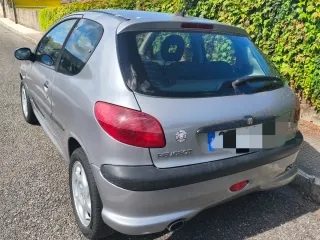 Peugeot 206 2002