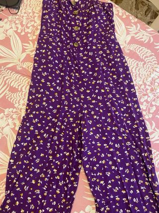 Mono corto floral morado verano