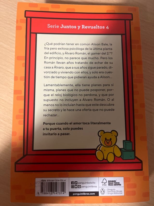 Al final de la escalera (Juntos y revueltos 4)