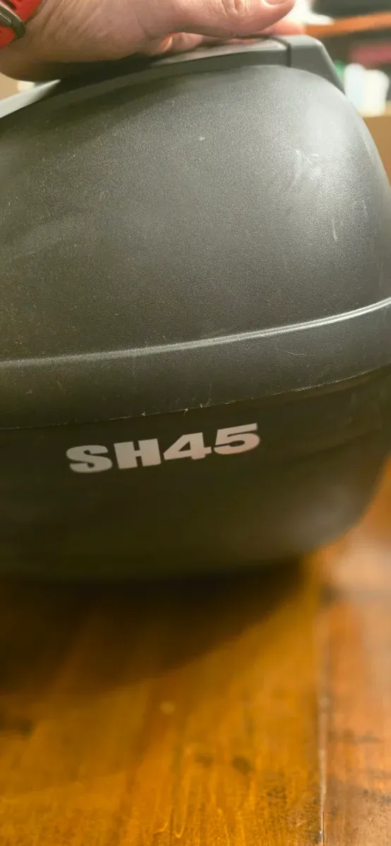 Caja Moto Shad SH45