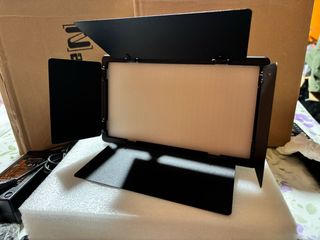 Foco LED Regulable Frío y Cálido