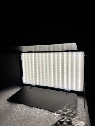 Foco LED Regulable Frío y Cálido
