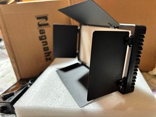 Foco LED Regulable Frío y Cálido