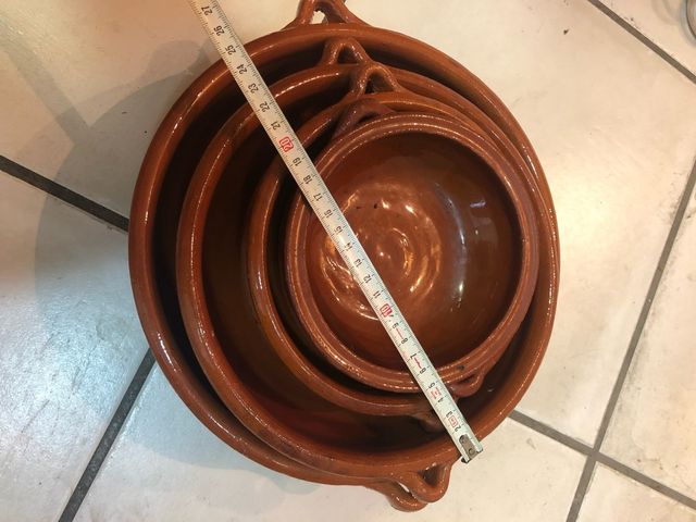 Lote de cazuelas de barro