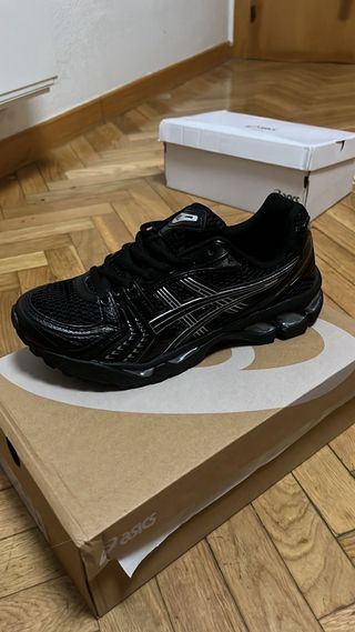 Zapatillas Asics Negras