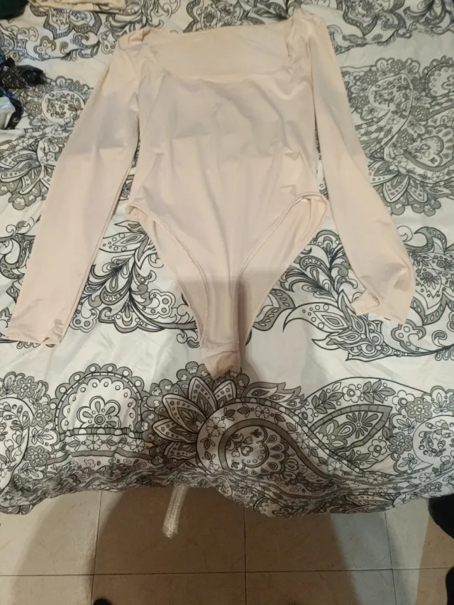 Body manga larga beige