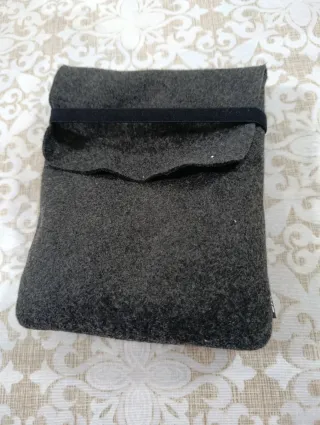 Cuffie nere con custodia