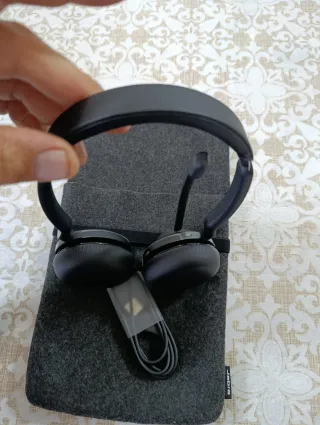 Cuffie nere con custodia