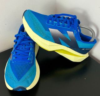 New Balance FuelCell Rebel v4 Azul/Amarillo