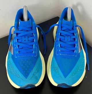 New Balance FuelCell Rebel v4 Azul/Amarillo