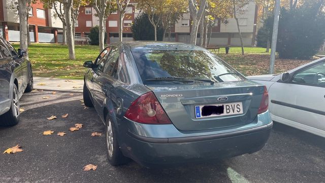 Ford Mondeo 2003 con AVERIA