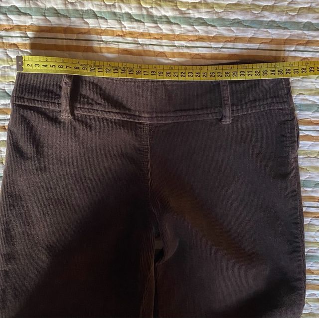 Pantalón campana de pana elástico marrón