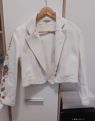 Chaqueta vaquera blanca