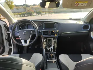 Volvo V40 2018