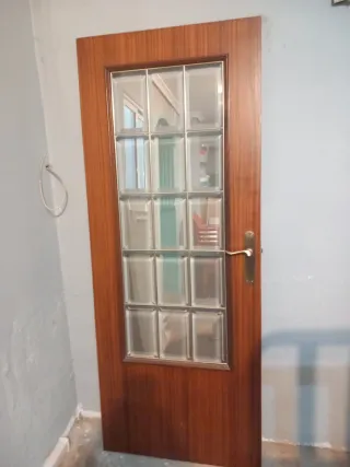 Puerta interior madera con cristal