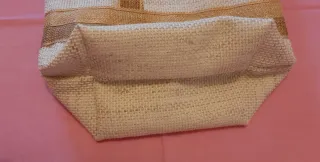Bolso mini Tinita beige y dorado