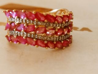 Anillo de de 18 kilates con Diamantes de Rubí