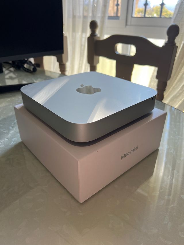Mac Mini Apple i7 16GB RAM 512GB SSD