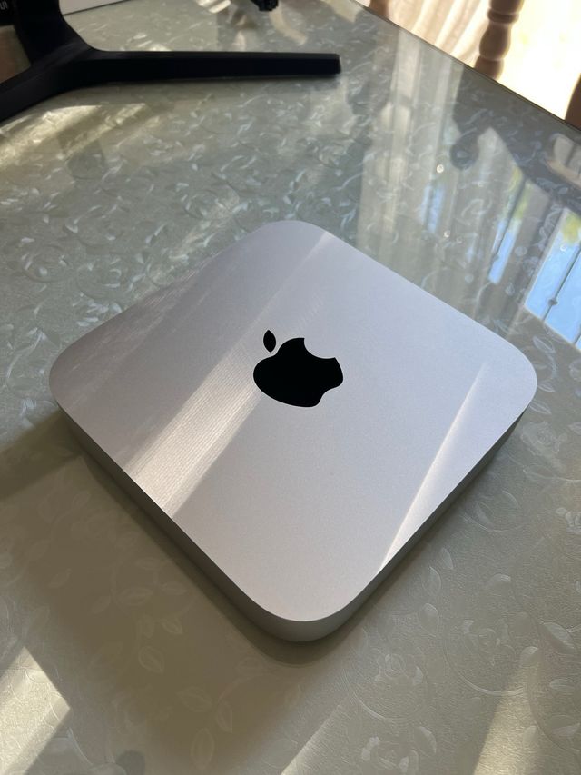 Mac Mini Apple i7 16GB RAM 512GB SSD