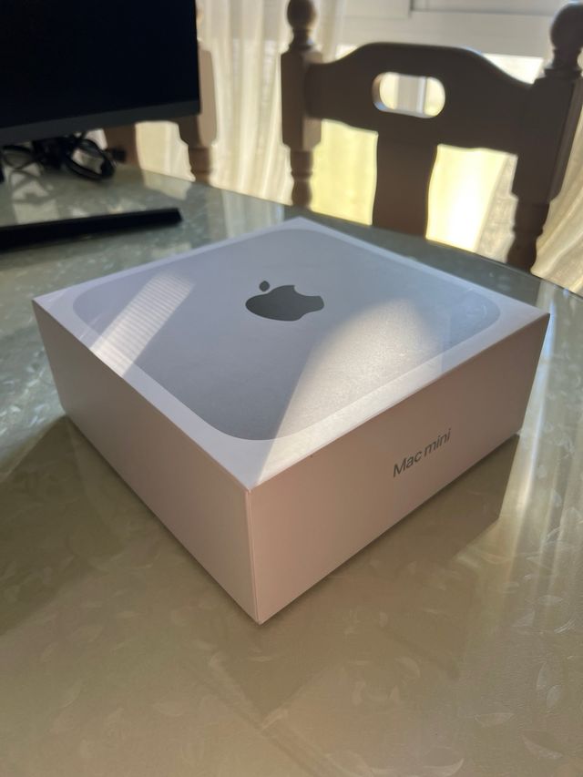 Mac Mini Apple i7 16GB RAM 512GB SSD