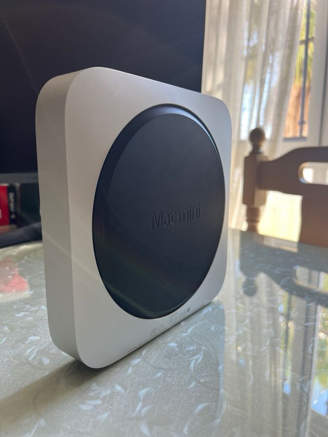 Mac Mini Apple i7 16GB RAM 512GB SSD