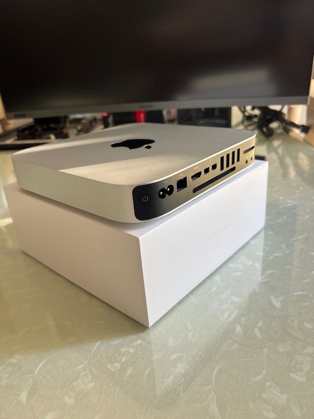 Mac Mini Apple i7 16GB RAM 512GB SSD