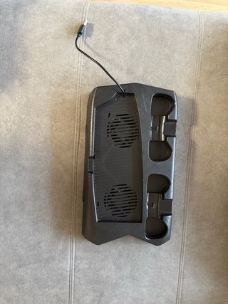 Soporte PS5 con ventiladores y carga