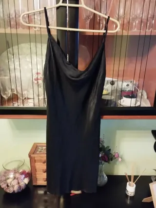 Vestido lencero negro tirantes
