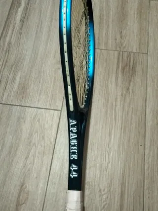Raqueta de Tenis Atomic Apache 44
