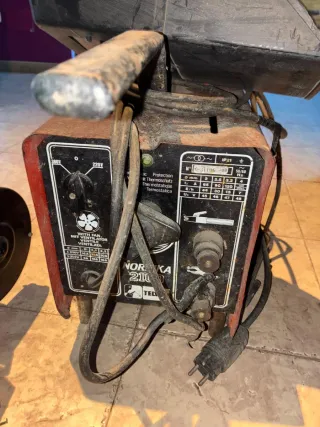 Lote Herramientas: Amoladora, Lijadora, Compresor,