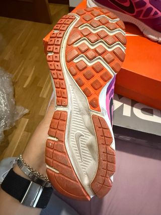 Zapatillas Nike Moradas y Rosas
