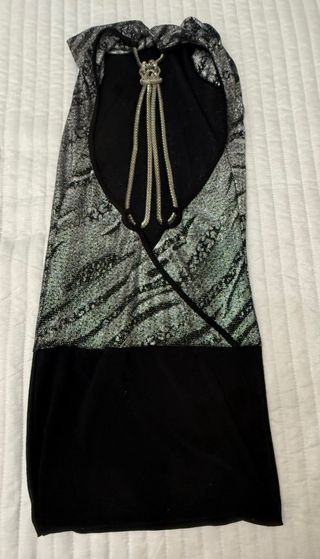 Vestido de fiesta plateado y negro