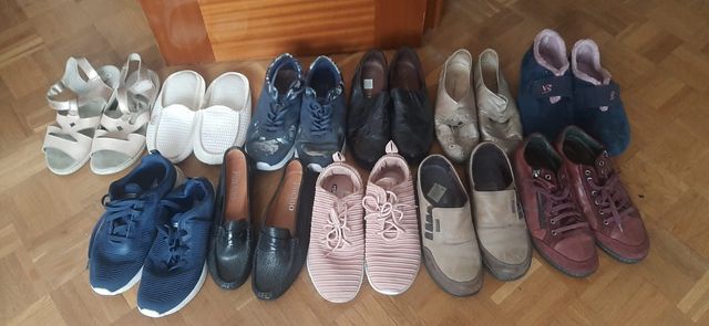 Lote 11 pares zapatos mujer, talla 39-40