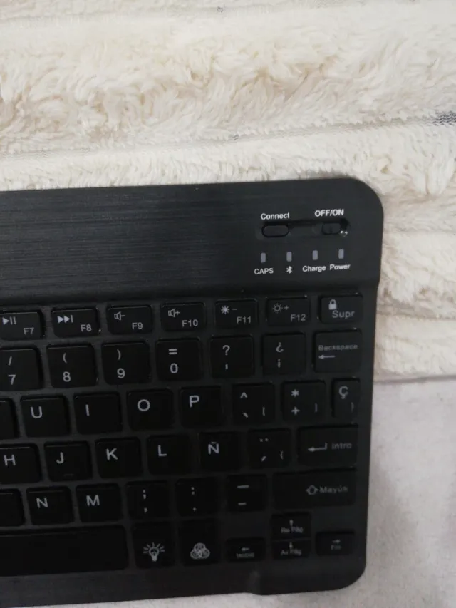 Tastiera wireless nera