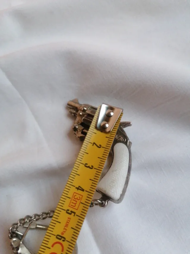 Llavero Vintage Pistola Metálica