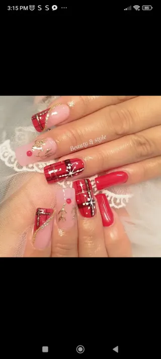 Manicurista profesional