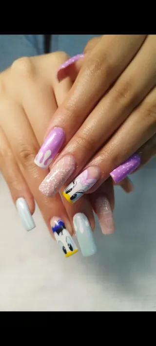 Manicurista profesional