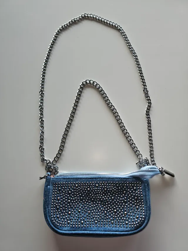 Bolso vaquero con tachuelas plateadas