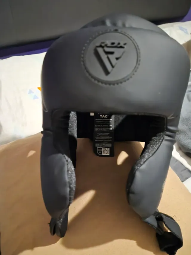 Casco de boxeo RDX